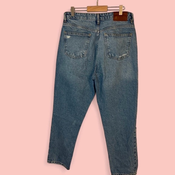 Zara 90’s Mom Fit Jeans - Picture 3 of 3